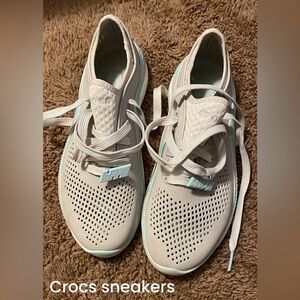 Croc sneakers size 8